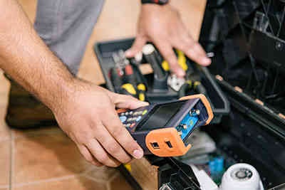 Mantenimiento de sistema de alarmas de seguridad